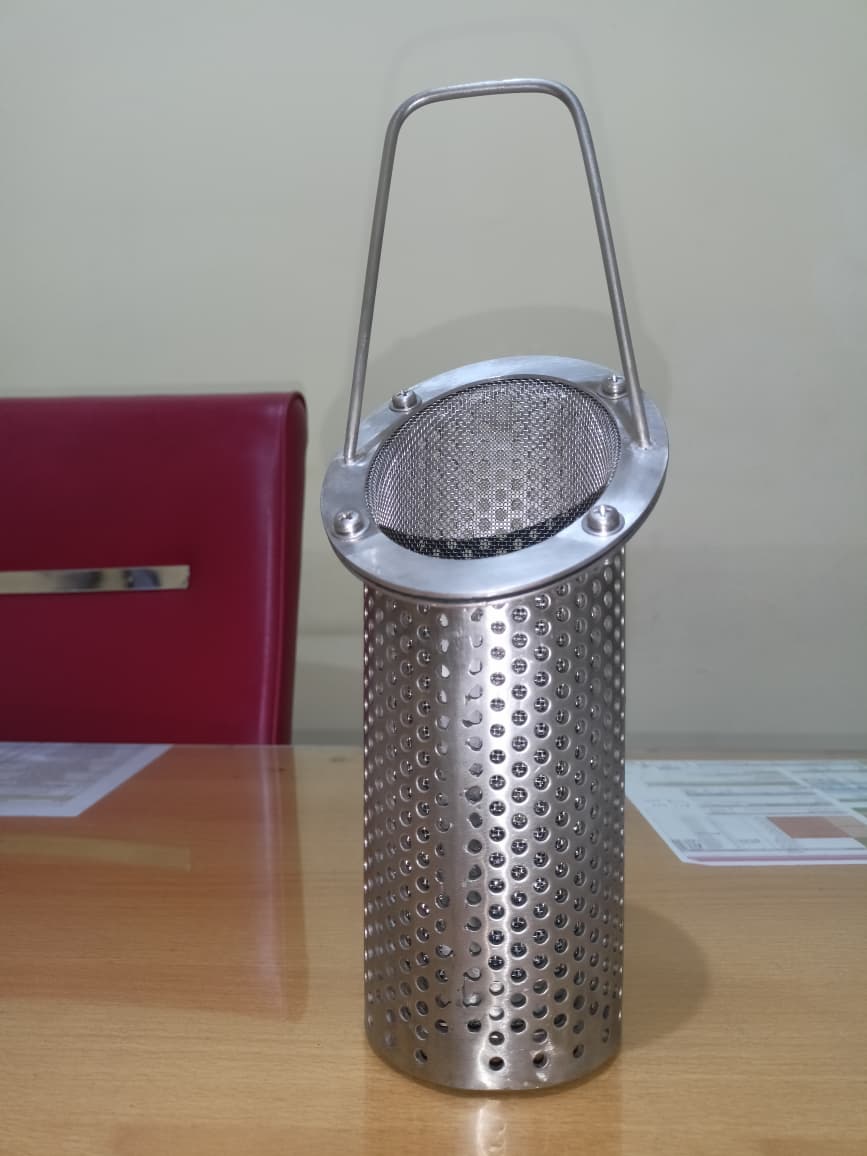 filter mesh 18